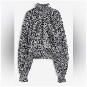 H&M black & white marled chunky knit sweater S